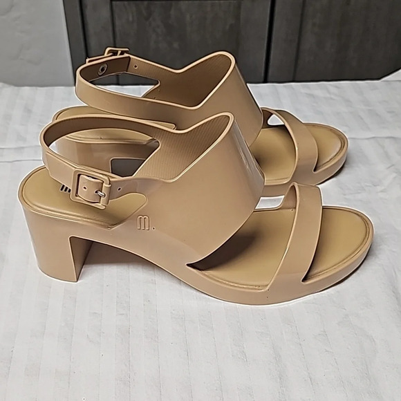 Melissa Shoes - Melissa nude block heels